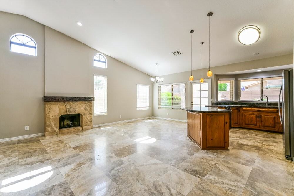 1517 W Antiqua Dr - Photo 6 of 16
