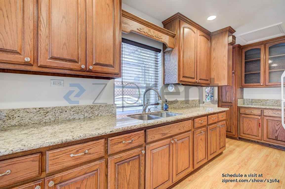 6727 Arbutus Ave - Photo 7 of 20