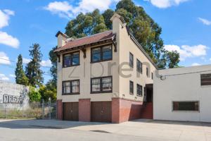 featured image of 3060 Brook St
