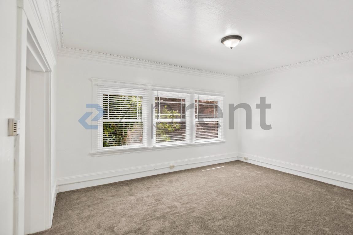 3060 Brook St - Photo 5 of 19