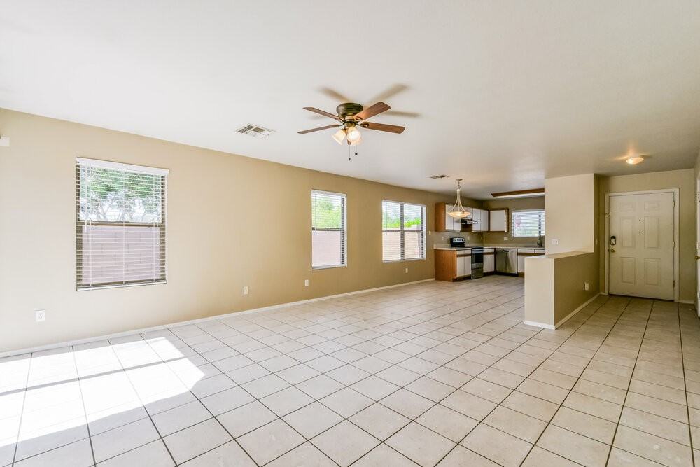 2200 E Spruce Dr - Photo 3 of 16