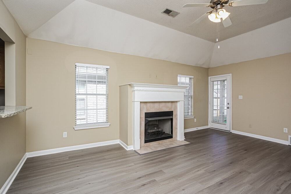 7851 Fallstone Rd - Photo 3 of 16