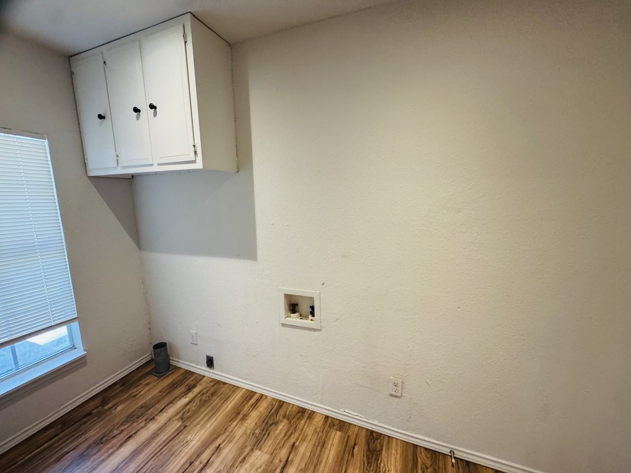 1042 W Lynwood Ave #2 - Photo 5 of 12