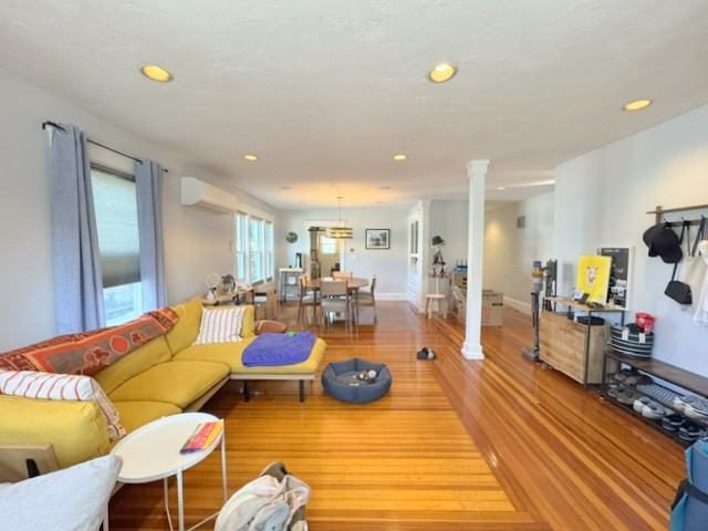 194 Watertown St #1 - Photo 4 of 22