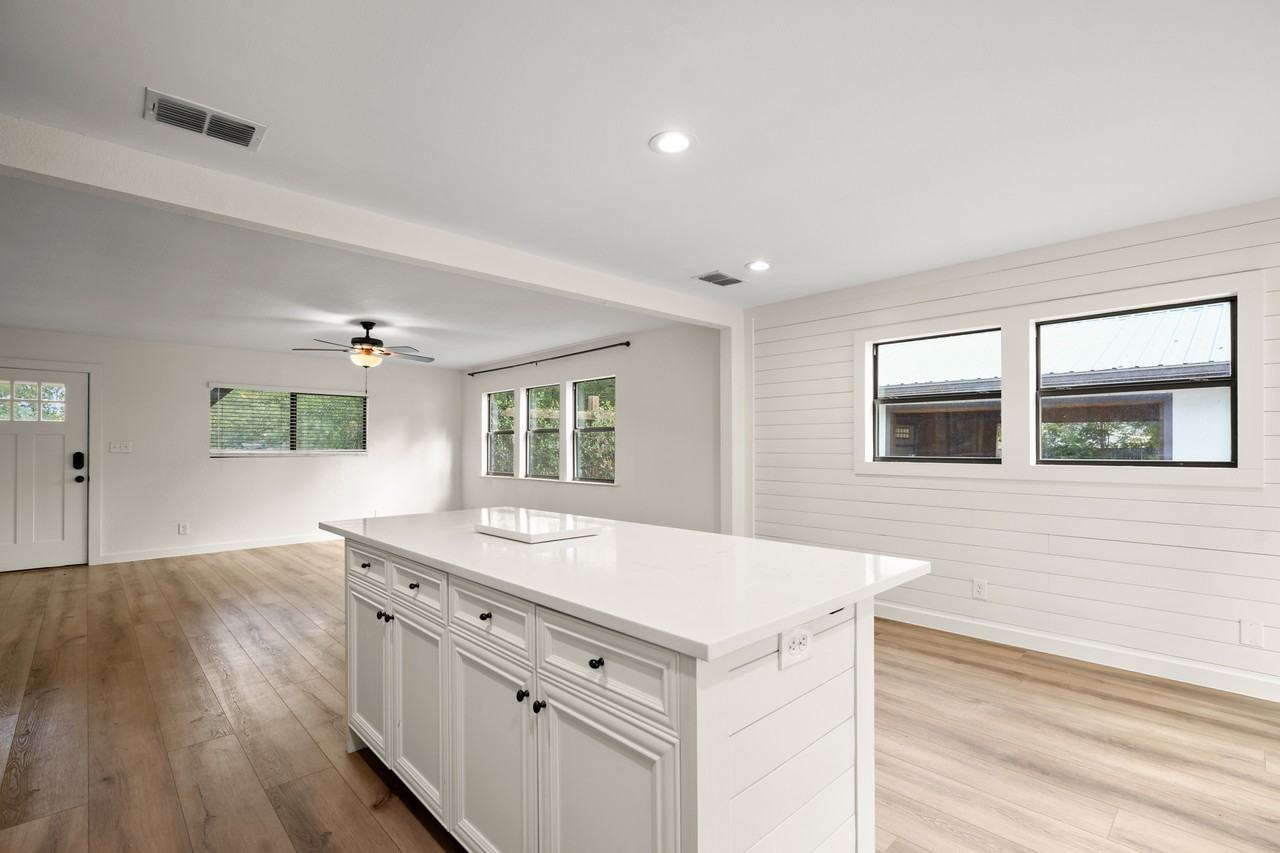 413 Sunbonnet Dr #NA - Photo 5 of 17