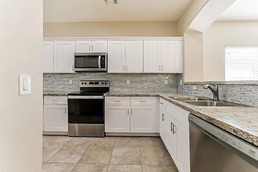1684 W Matthews Dr #NA - Photo 2 of 12