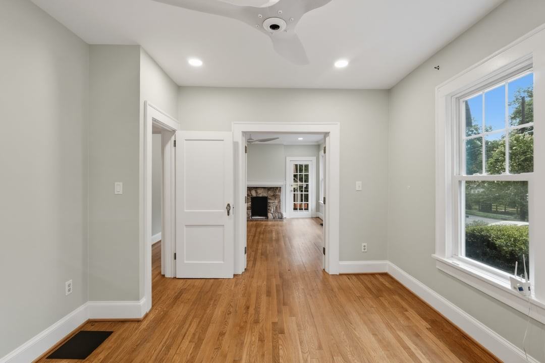 2667 Arbor Ave Se #NA - Photo 2 of 14
