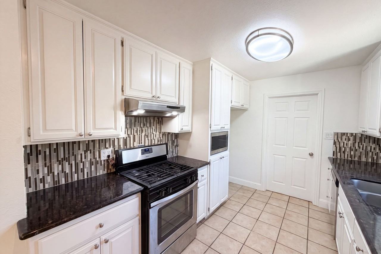 208 Bryan Ave #NA - Photo 3 of 14