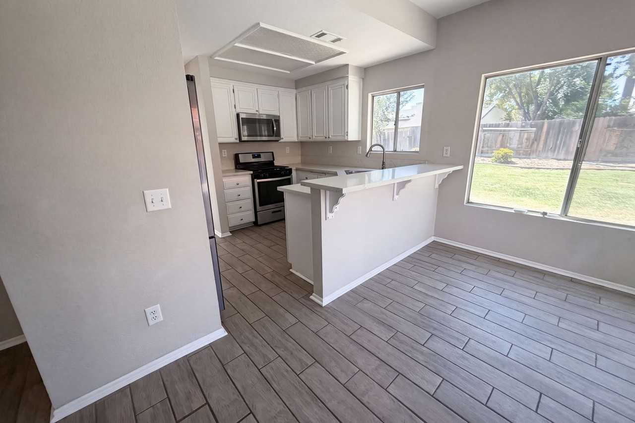 4257 Trenton Ave #NA - Photo 3 of 11