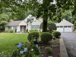 featured image of 198 Wolfpit Ave #NA