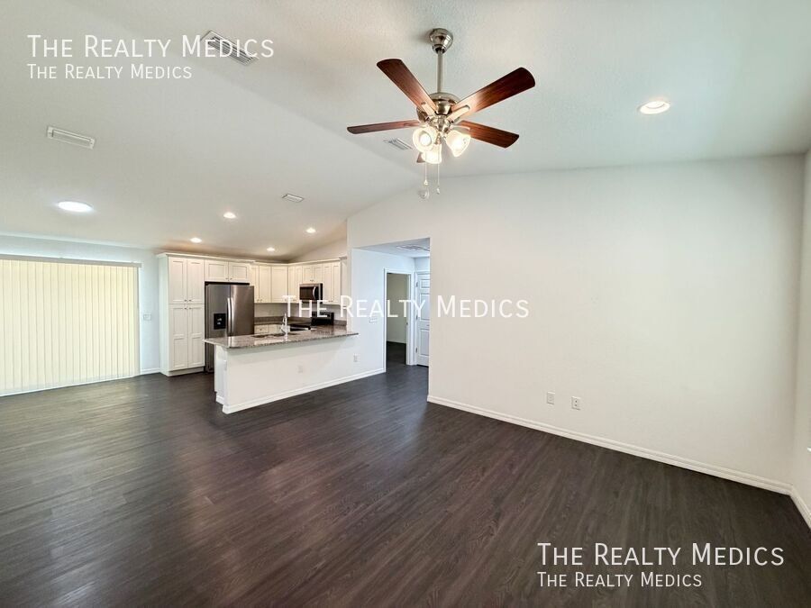 303 Sequoia Dr - Photo 4 of 22