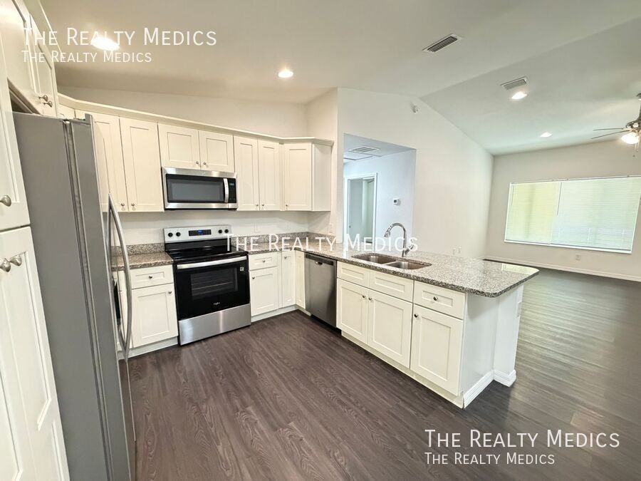303 Sequoia Dr - Photo 5 of 22