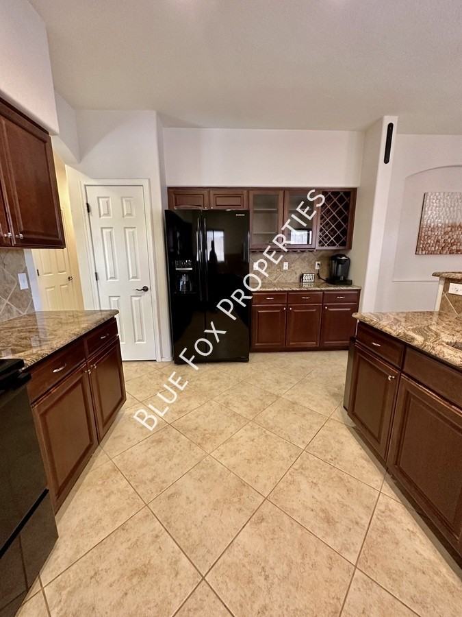 7685 E Fair Meadows Loop - Photo 3 of 26