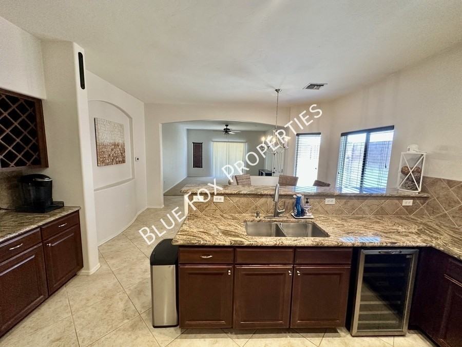 7685 E Fair Meadows Loop - Photo 5 of 26