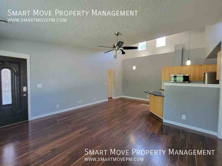 2705 E Mendota Dr - Photo 6 of 38