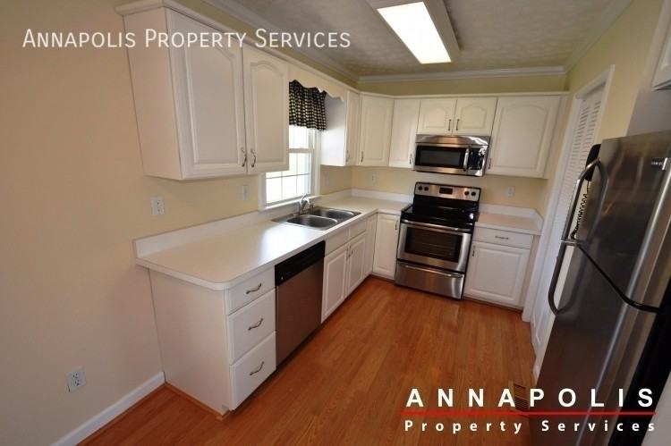 907 Hillside Ave - Photo 2 of 18