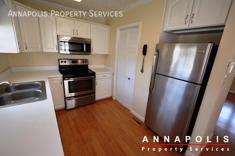 907 Hillside Ave - Photo 3 of 18