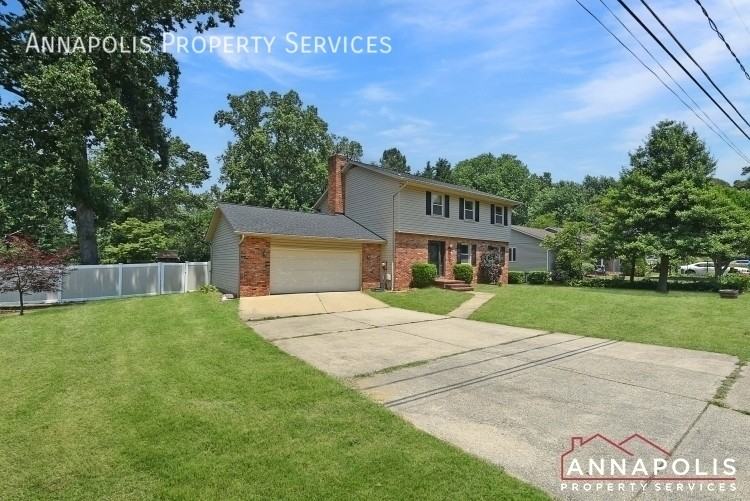 700 Mount Alban Dr - Photo 2 of 33