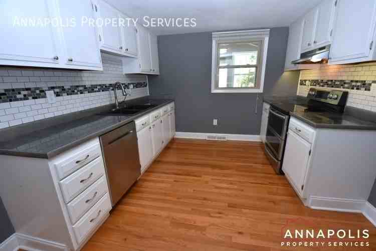 700 Mount Alban Dr - Photo 4 of 33