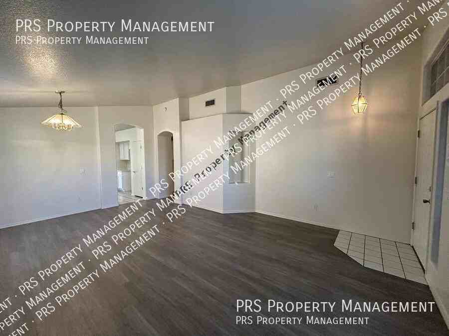 51 N Del Pueblo Pl - Photo 7 of 47