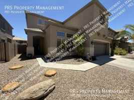 featured image of 2741 W Redwood Ln