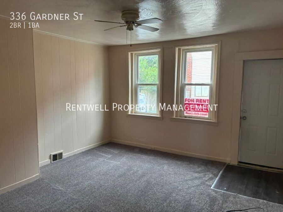 336 Gardner St - Photo 2 of 12