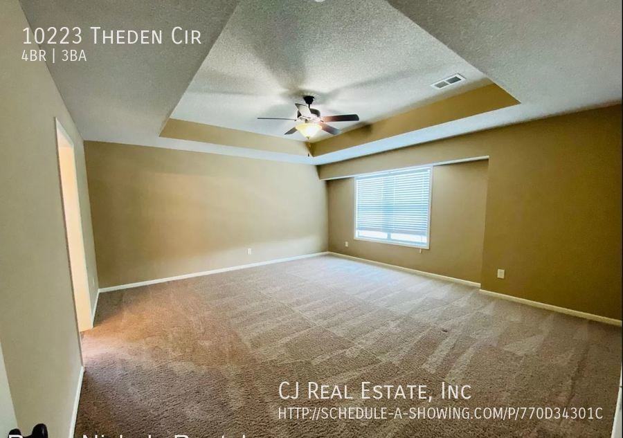 10223 Theden Cir - Photo 6 of 11
