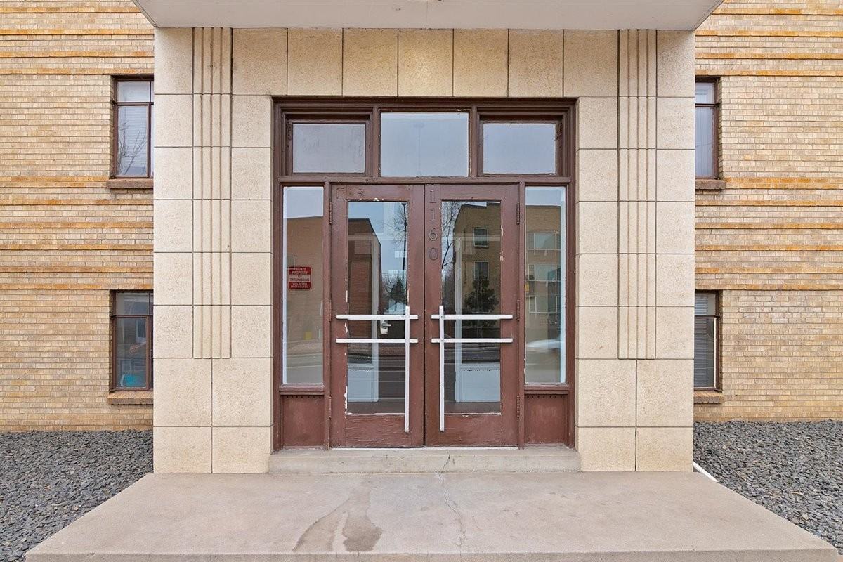 1160 N Colorado Blvd #27 - Photo 4 of 20