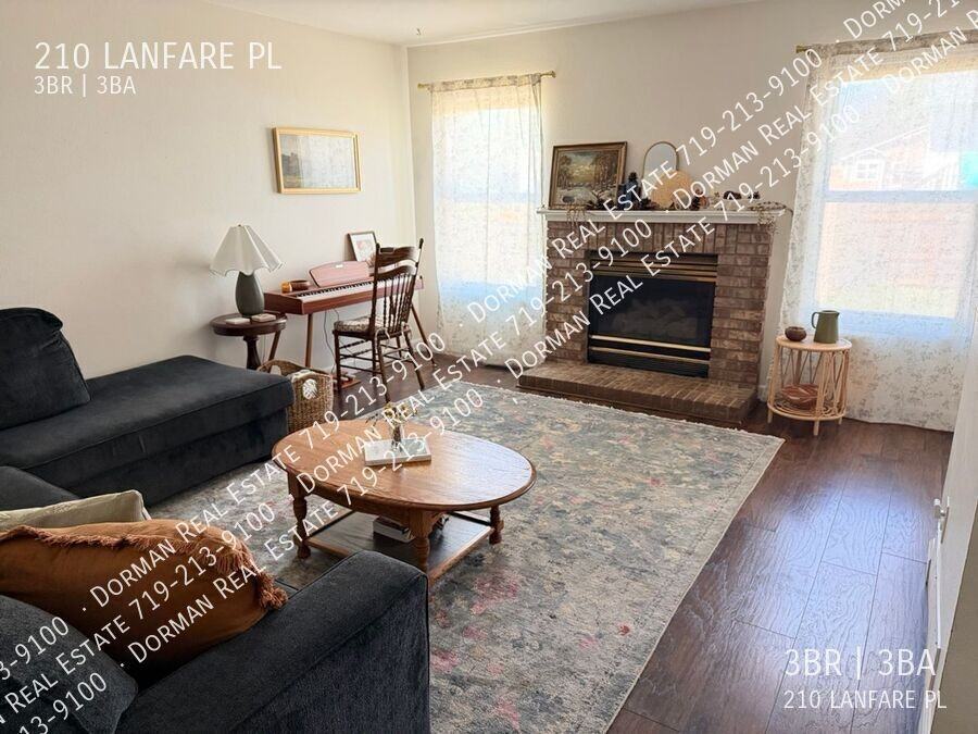210 Lanfare Pl - Photo 5 of 18