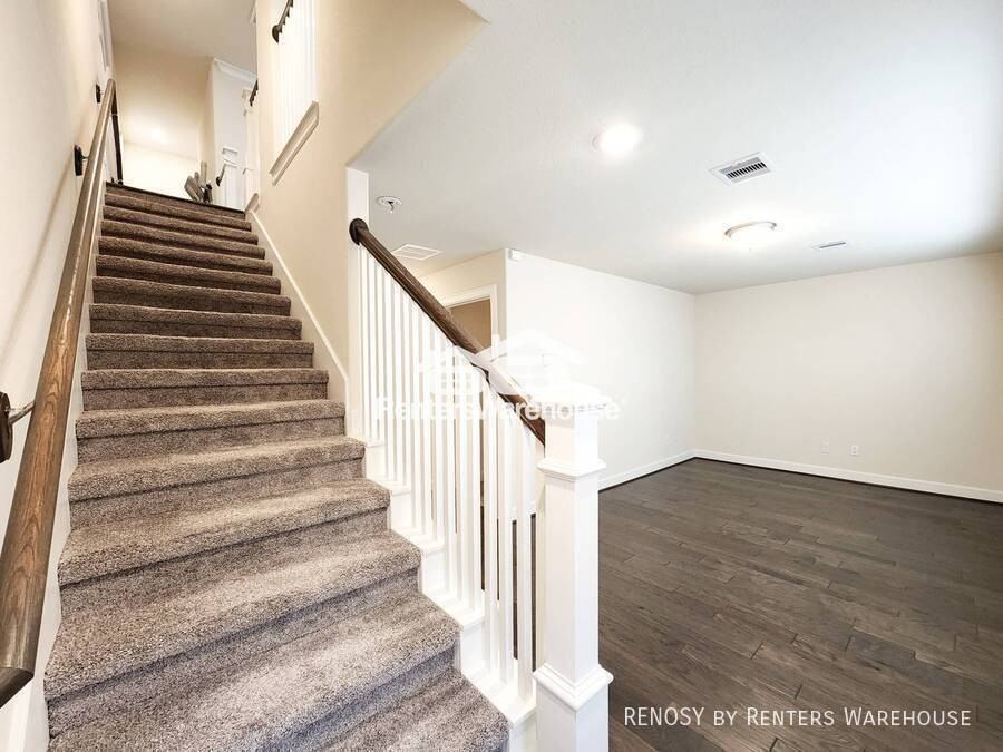 10717 Madden Oaks Pl - Photo 3 of 33