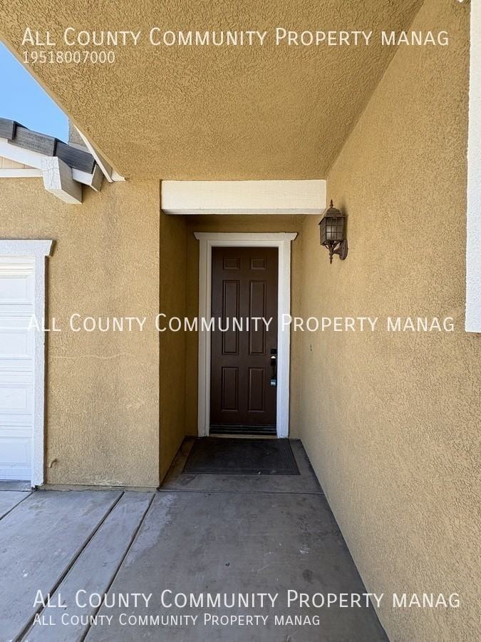 3931 Palmetto Haven Ct - Photo 4 of 47
