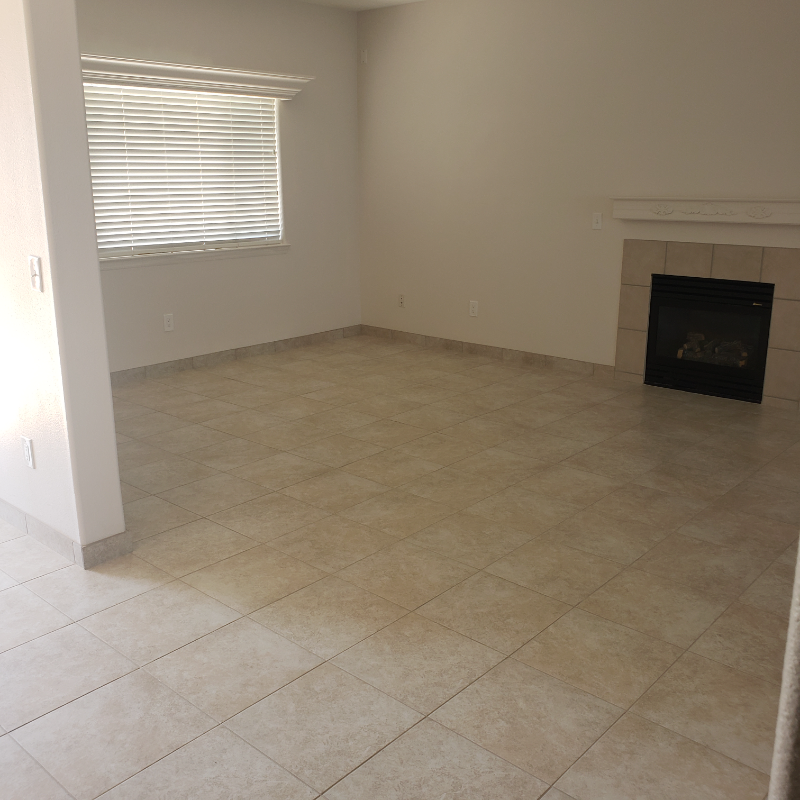 408 S Elm St #B - Photo 3 of 10