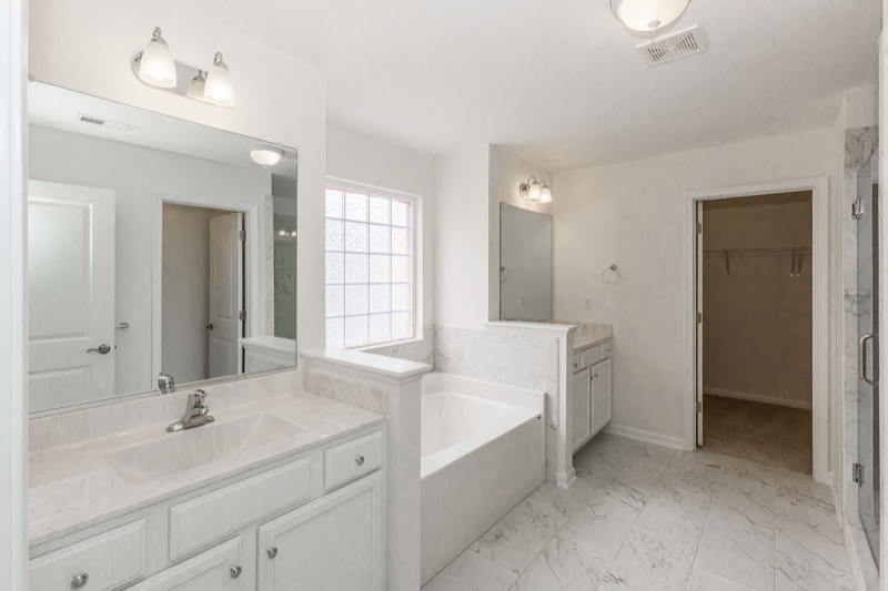 3913 Northridge St - Photo 6 of 15