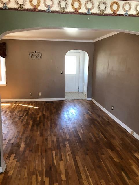 4268 Bond Ave - Photo 6 of 9