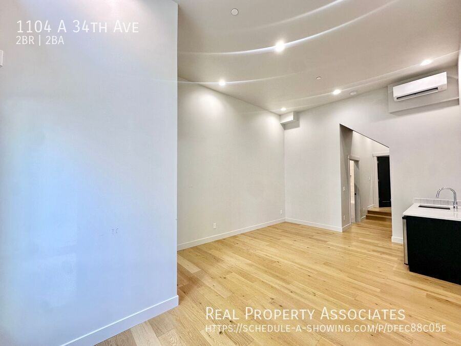1104 34th Ave - Photo 3 of 33