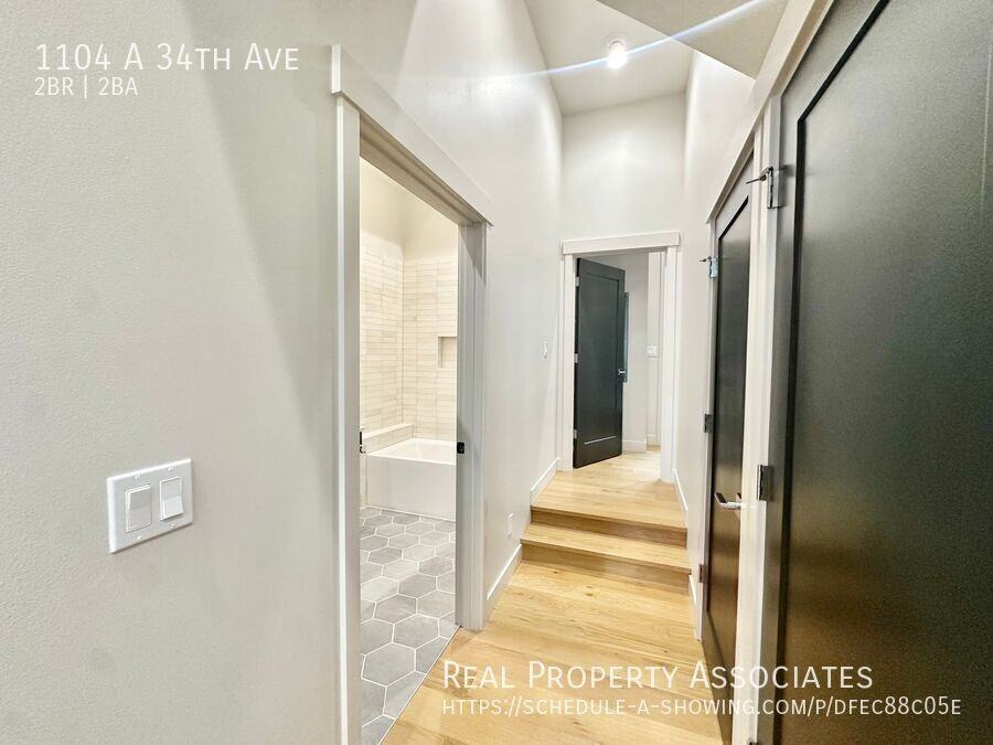 1104 34th Ave - Photo 6 of 33