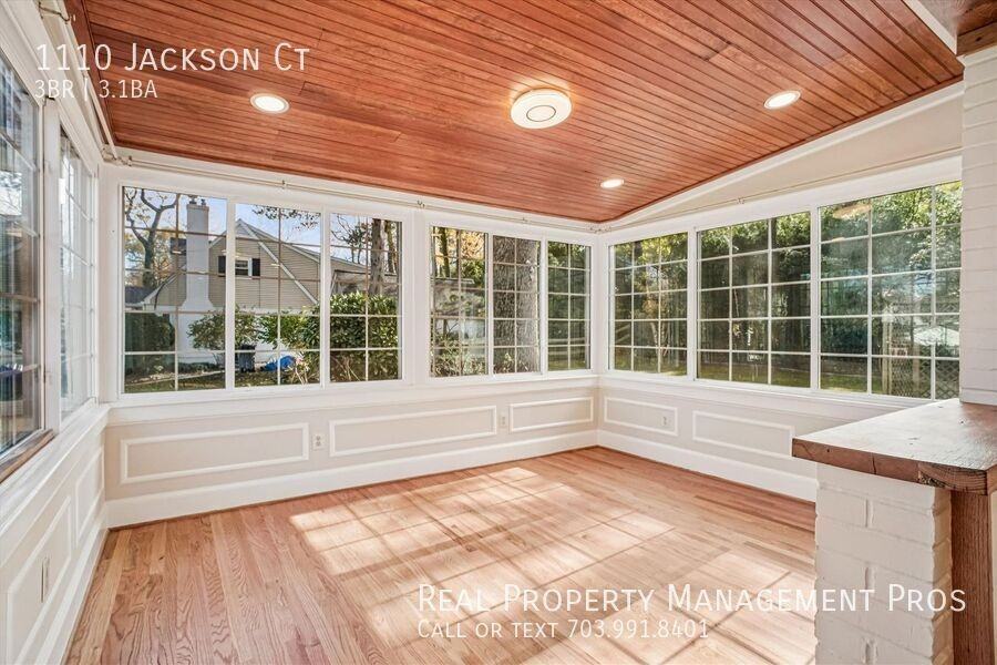 1110 Jackson Ct - Photo 7 of 43