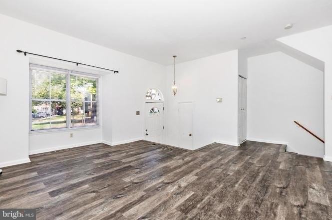 49 Lake Park Ct - Photo 6 of 21