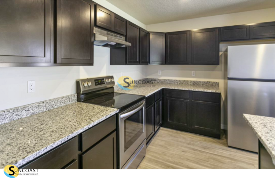 306 Urbana St - Photo 2 of 9