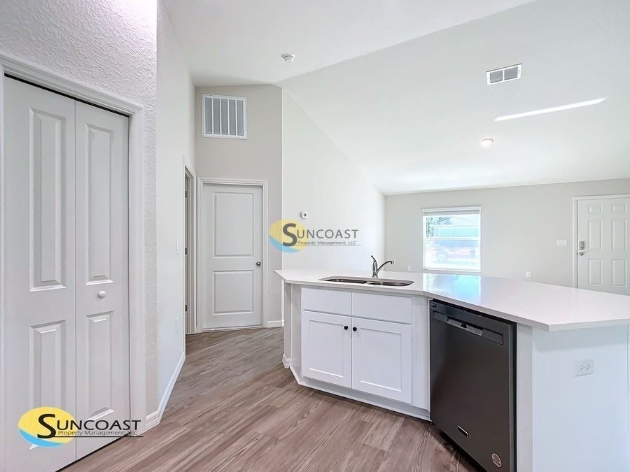 6140 E Calico Ln - Photo 6 of 15