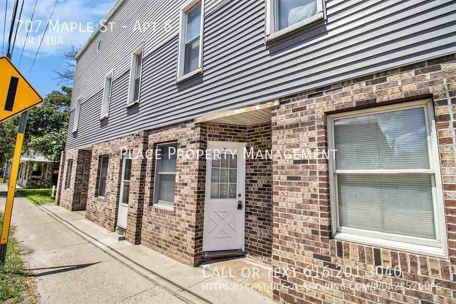 707 Maple St #6 - Photo 3 of 17