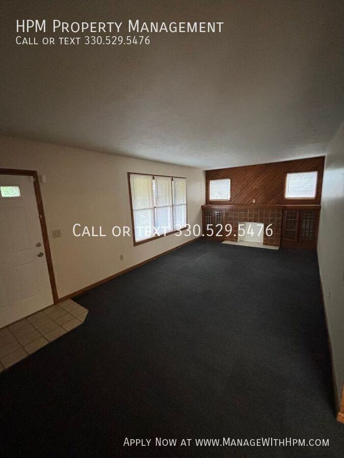 1134 Bellflower Ave #1 - Photo 3 of 10