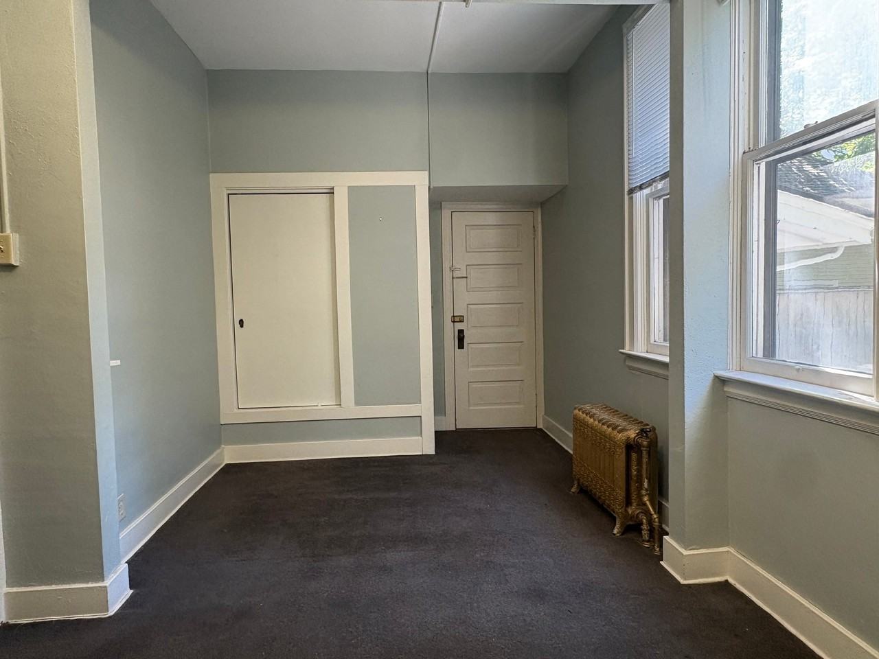 2325 W 1st Ave #D - Photo 6 of 17
