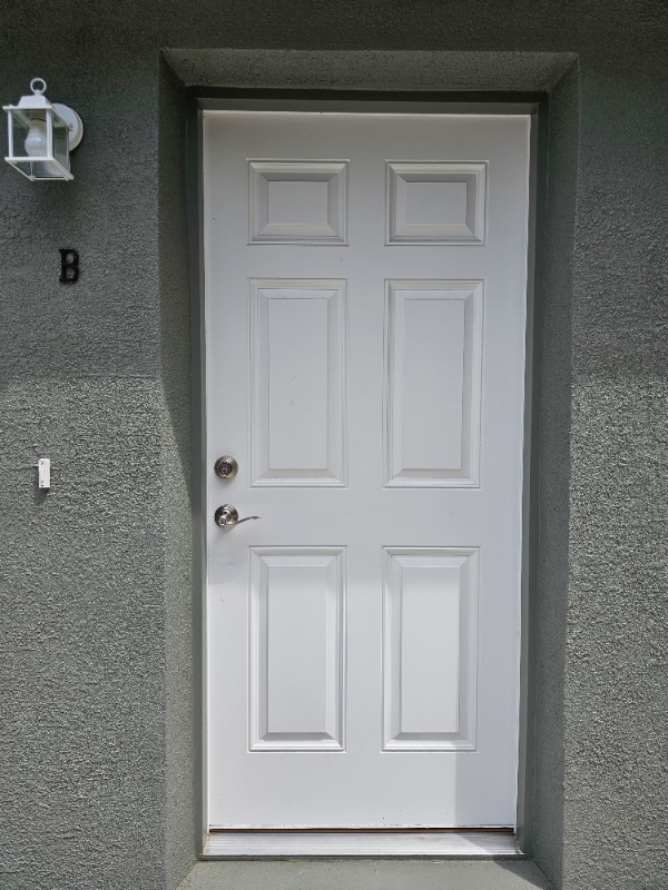 311 Avenue Y Ne - Photo 2 of 15