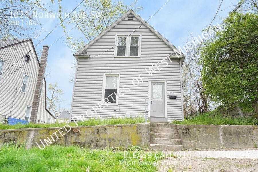 1023 Norwich Ave Sw - Photo 2 of 25
