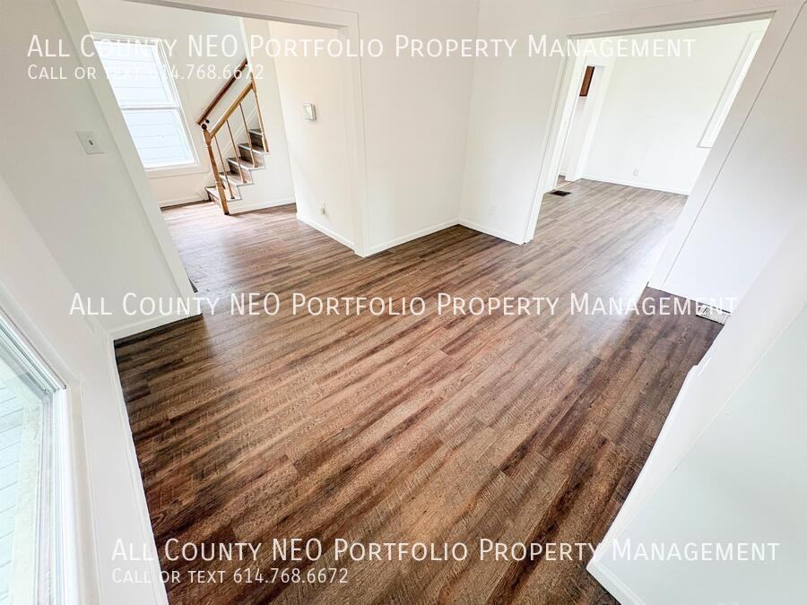 1994 Floral Ave - Photo 6 of 40