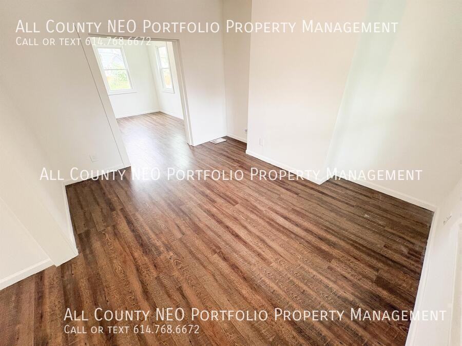 1994 Floral Ave - Photo 7 of 40