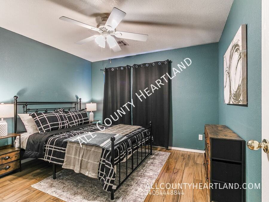 414 English Elm Ln - Photo 6 of 10