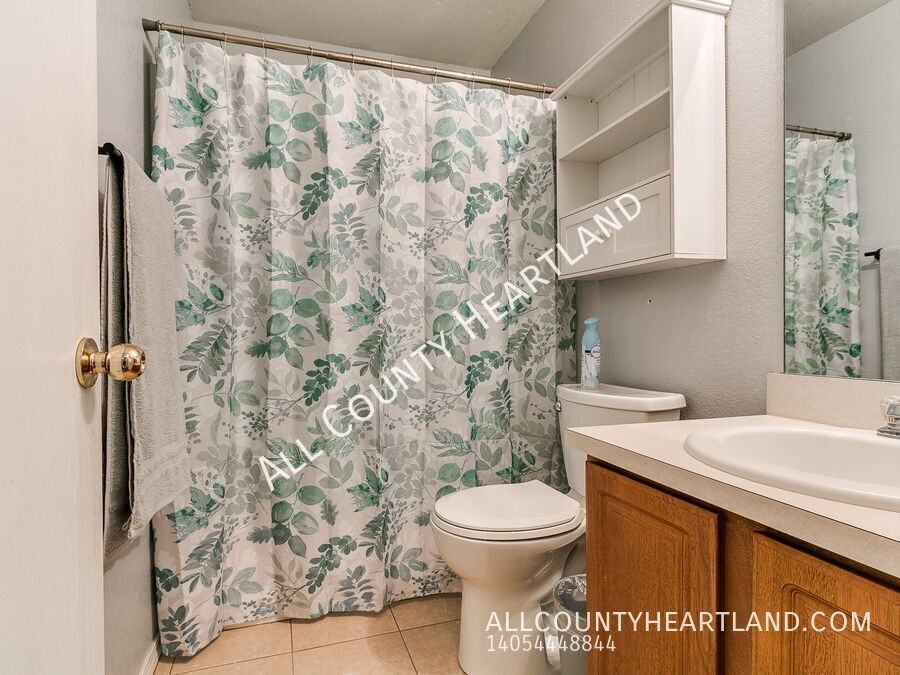 414 English Elm Ln - Photo 7 of 10