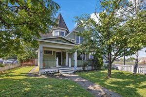 featured image of 1914 E Mission Ave